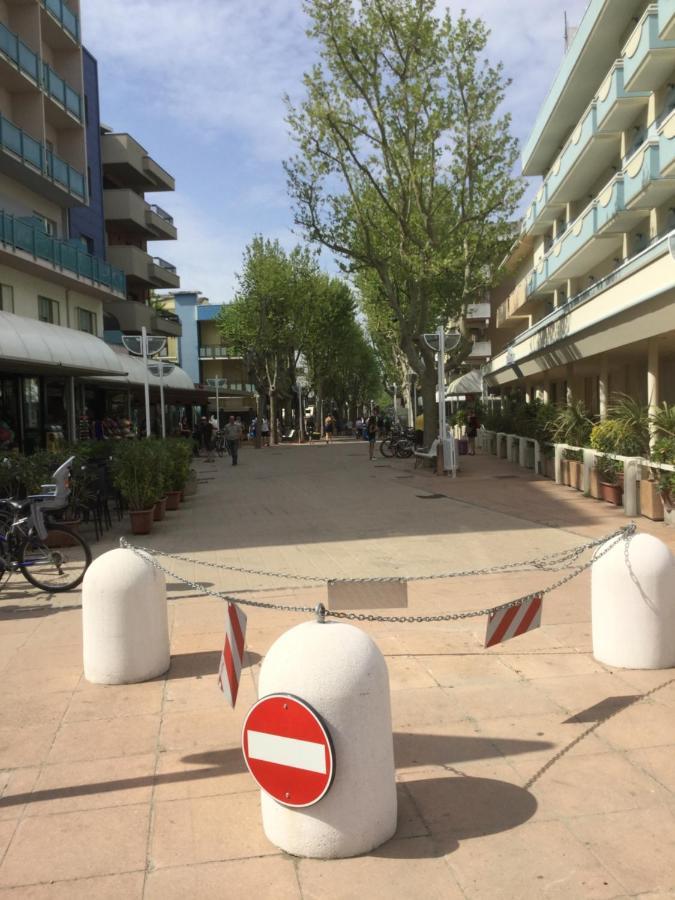 Appartamento Viale Pedonale A Due Passi Dal Mare Bellaria-Igea Marina Exterior photo